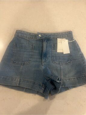 High-Rise Front Pocket Denim Shorts in Blue